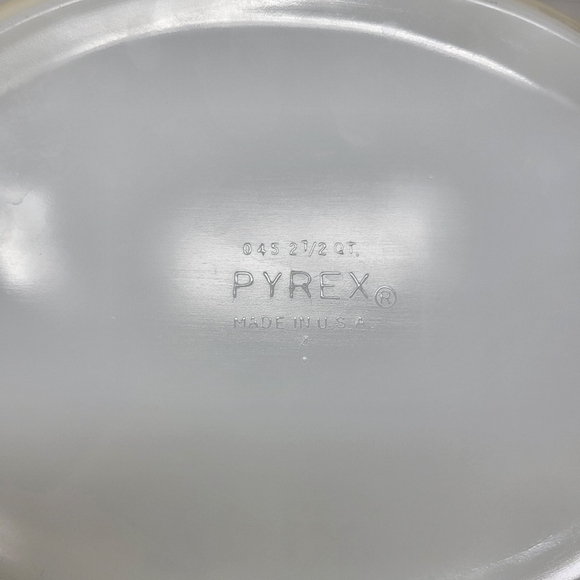 Pyrex Golden Grapes 045 2.5 Quart Casserole with Lid Vintage Promo Tan and Gold - Picture 8 of 13